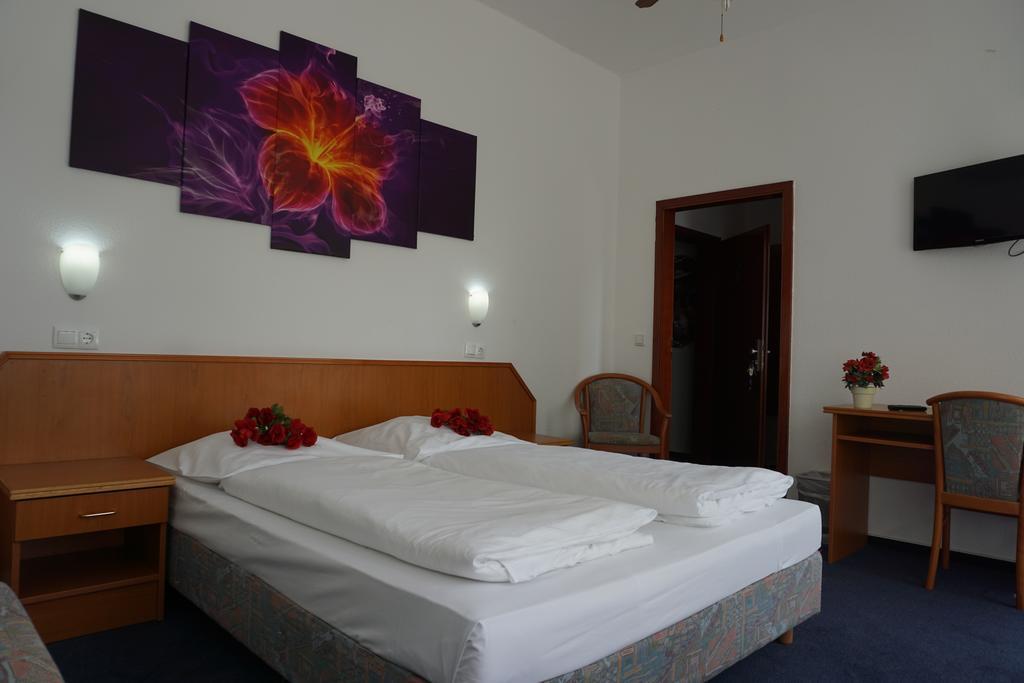 Itm Hotel Oase Hamburgo Quarto foto